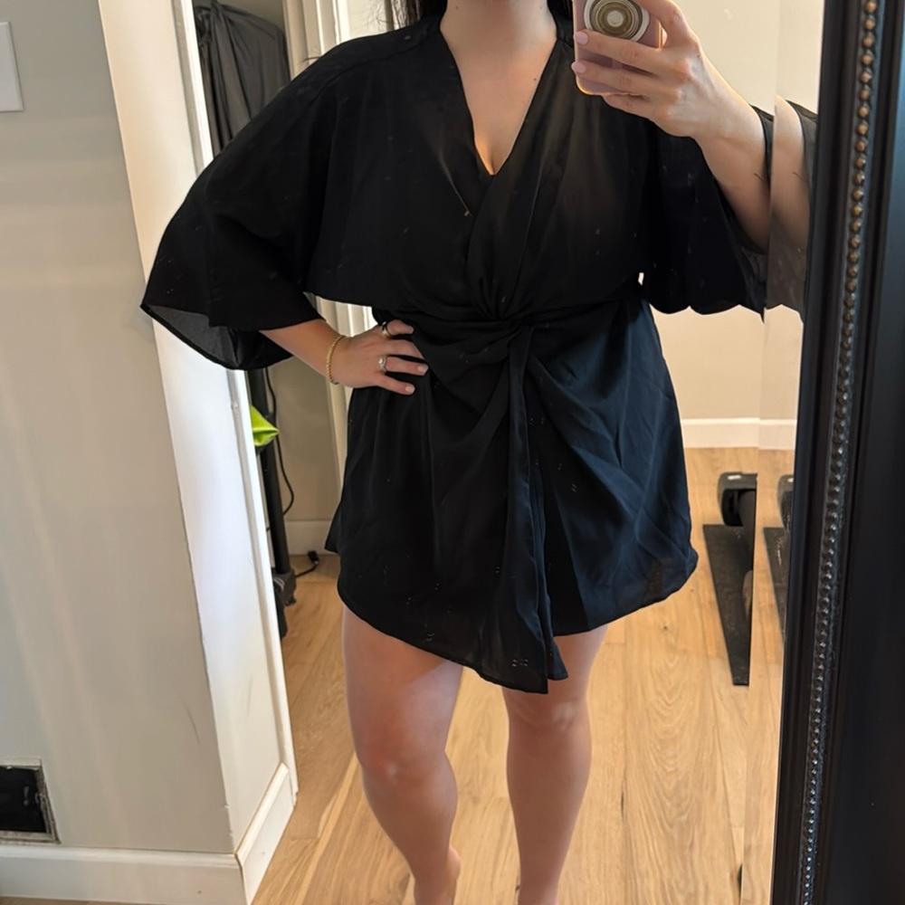 Boohoo twist front black dress